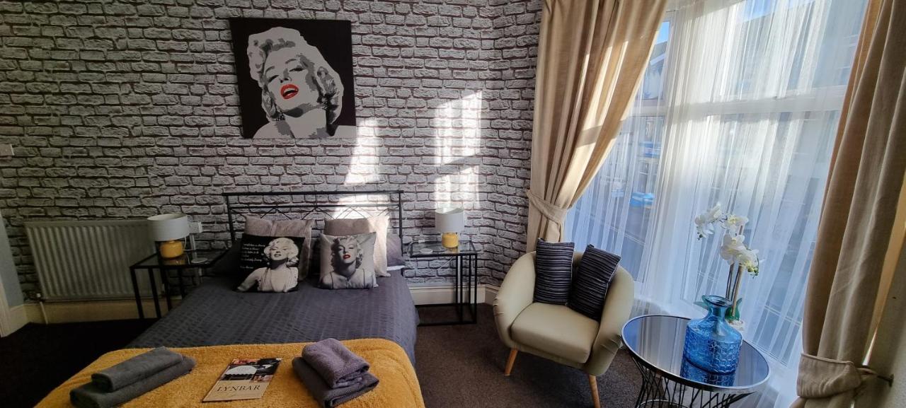 Lynbar Hotel بلاكبول المظهر الخارجي الصورة